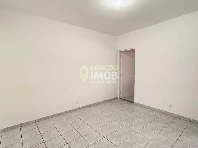 Casa 3 quartos e 2 banheiros, à venda, no bairro Tulipas em Jundiaí