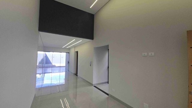 Casa com 200m² 3 quartos e 3 banheiros, à venda, no bairro Jardim Monte Rei em Maringá