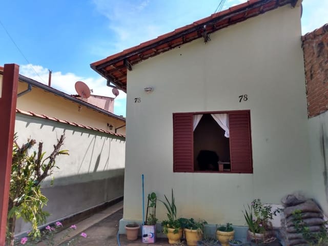 Foto do Casa - Casa com 2 dormitórios à venda, 54 m² por R$ 170.000,00 - Boa Vista - Itajubá/MG | MOHALLEM e LOPES CORRETAGEM E ADMINISTRACAO DE IMOVEIS LTDA