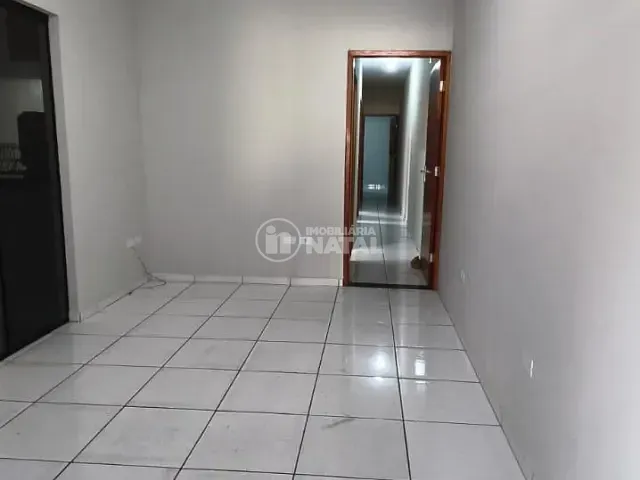 Casa com 85m² 3 quartos e 2 banheiros, para alugar, no bairro Jardim Graziela em Londrina