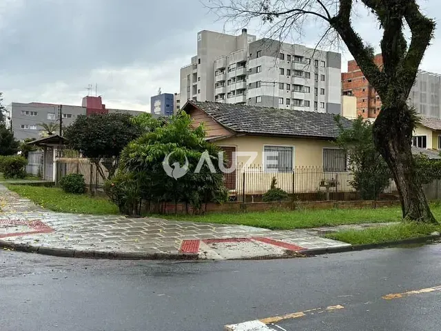 Casa com 139m² 3 quartos e 1 banheiro, à venda, no bairro Bacacheri em Curitiba