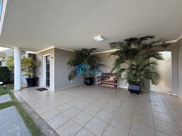 Casa com 300m² 3 quartos e 3 banheiros, à venda ou para alugar, no bairro Condomínio Green Park em Indaiatuba