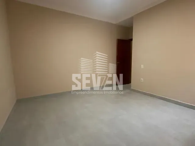 Casa com 144m² 3 quartos e 2 banheiros, à venda, no bairro Vila Carolina em Bauru