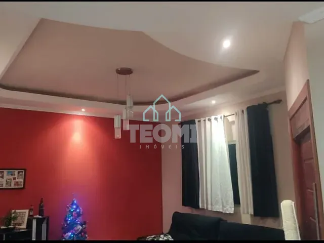 Casa com 250m² 4 quartos e 3 banheiros, à venda, no bairro CECAP em Taubaté