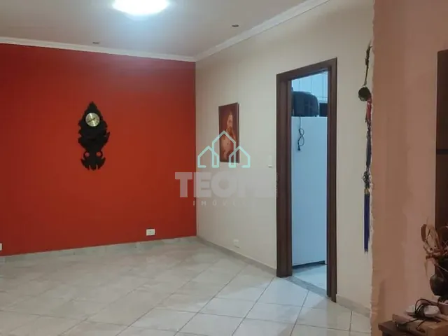 Casa com 250m² 4 quartos e 3 banheiros, à venda, no bairro CECAP em Taubaté