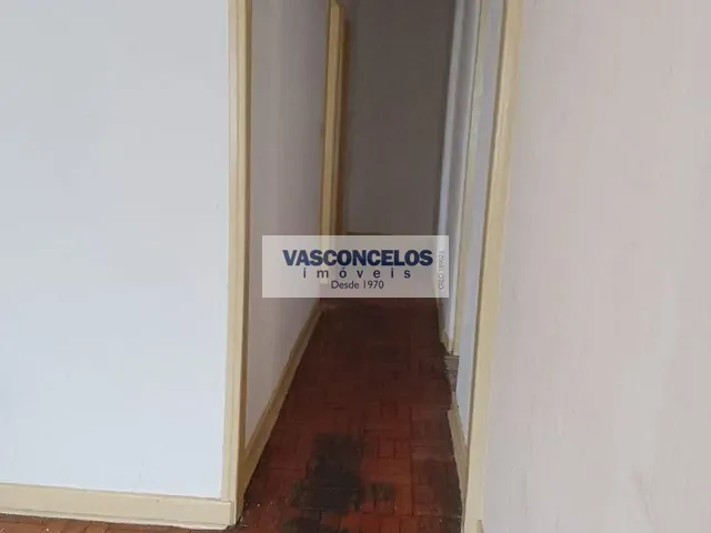 Casa com 447m² 2 quartos e 2 banheiros, à venda, no bairro Centro em São José dos Campos