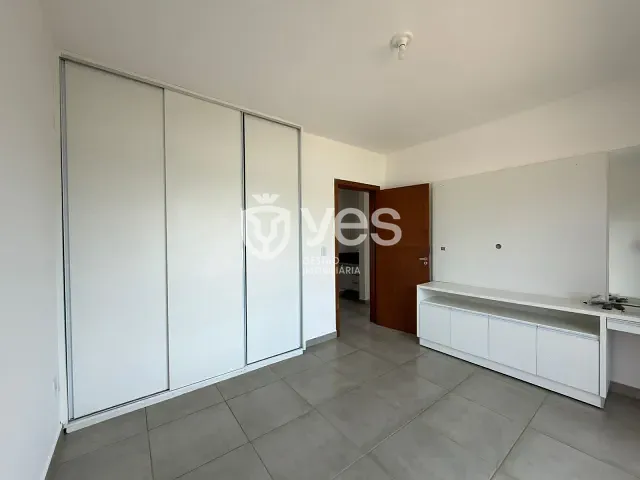 Casa 2 quartos e 2 banheiros, à venda, no bairro Parque das Mangabeiras em Araxá