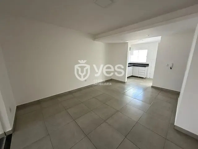 Casa 2 quartos e 2 banheiros, à venda, no bairro Parque das Mangabeiras em Araxá