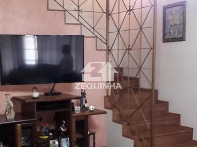 Casa com 130m² 3 quartos e 3 banheiros, à venda, no bairro Jaguaribe em Osasco