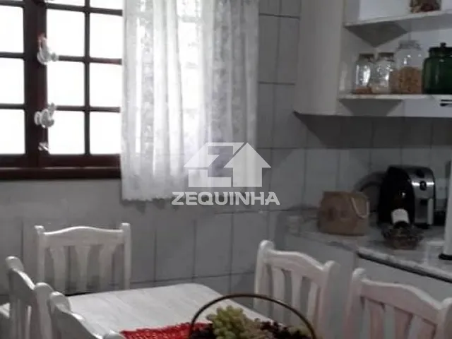 Casa com 130m² 3 quartos e 3 banheiros, à venda, no bairro Jaguaribe em Osasco