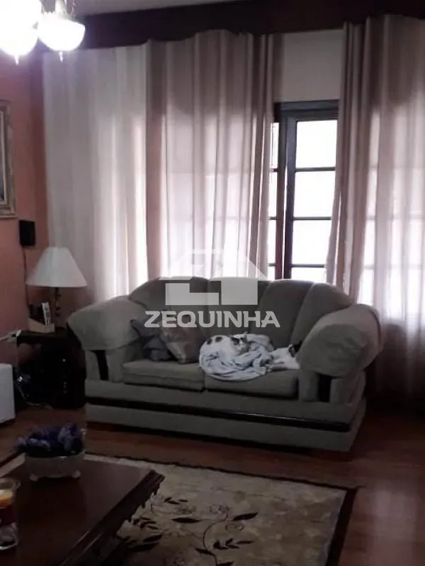 Casa, 3 quartos, 236 m² - Foto 4