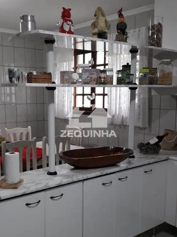 Casa, 3 quartos, 236 m² - Foto 6
