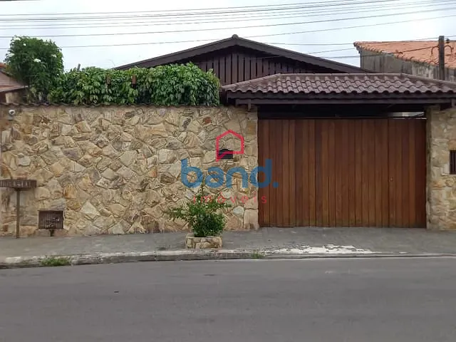 Casa com 250m² 3 quartos e 2 banheiros, à venda, no bairro Jardim Excelsior em Porto Feliz