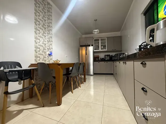 Casa com 171m² 3 quartos e 2 banheiros, à venda, no bairro Loteamento Sumaré em Maringá