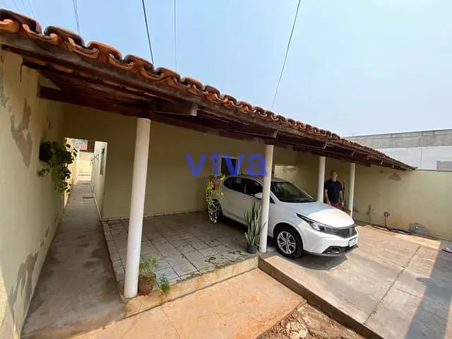 Casa com 360m² 3 quartos e 2 banheiros, à venda, no bairro Residencial Vereda dos Buritis em Goiânia