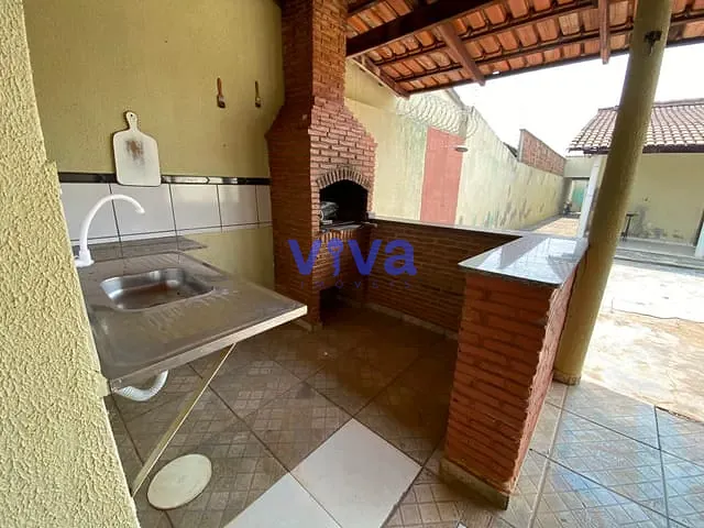 Casa com 360m² 3 quartos e 2 banheiros, à venda, no bairro Residencial Vereda dos Buritis em Goiânia