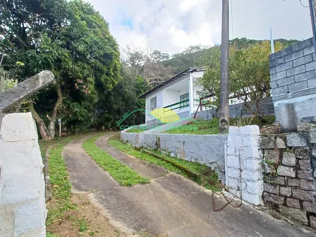 Casa 3 quartos e 3 banheiros, à venda, no bairro Pântano do Sul em Florianópolis