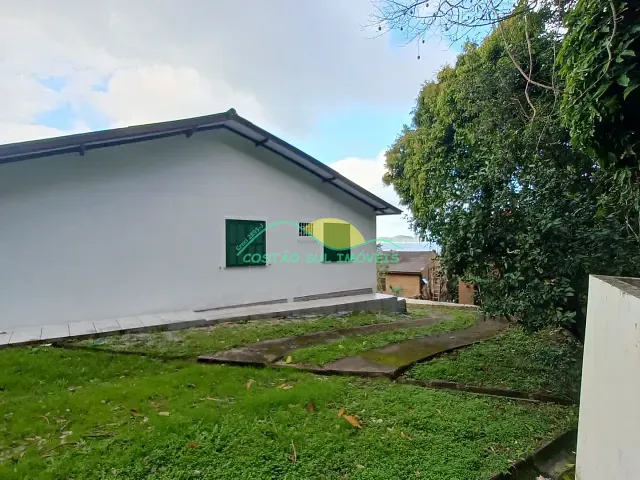 Casa 3 quartos e 3 banheiros, à venda, no bairro Pântano do Sul em Florianópolis
