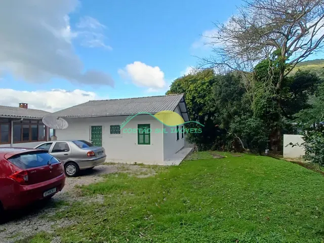 Casa 3 quartos e 3 banheiros, à venda, no bairro Pântano do Sul em Florianópolis