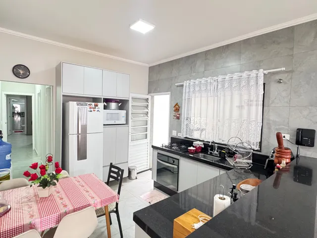Casa com 125m² 2 quartos e 2 banheiros, à venda, no bairro Jardim Santa Rita de Cássia em Tatuí