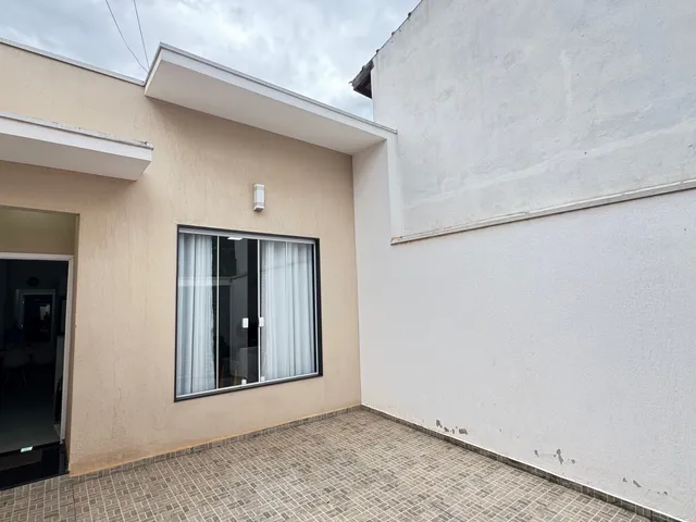 Casa com 125m² 2 quartos e 2 banheiros, à venda, no bairro Jardim Santa Rita de Cássia em Tatuí