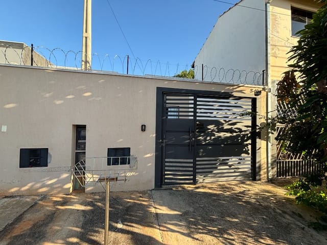 Casa com 125m² 2 quartos e 2 banheiros, à venda, no bairro Jardim Santa Rita de Cássia em Tatuí
