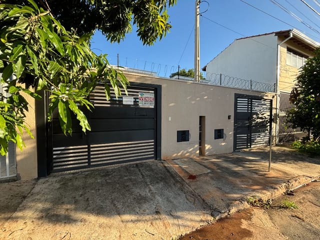 Casa com 125m² 2 quartos e 2 banheiros, à venda, no bairro Jardim Santa Rita de Cássia em Tatuí