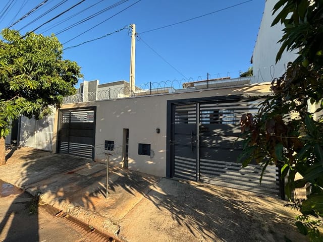 Casa com 125m² 2 quartos e 2 banheiros, à venda, no bairro Jardim Santa Rita de Cássia em Tatuí