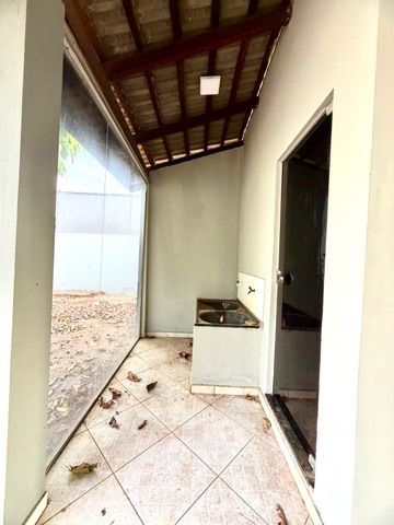 Casa 2 quartos e 1 banheiro, à venda, no bairro Residencial Buritis em Nova Mutum