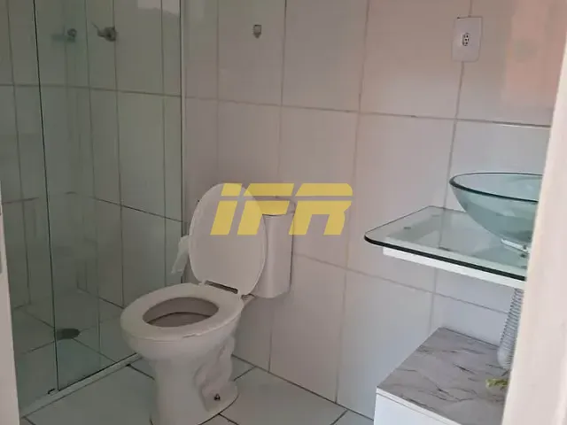 Casa 2 quartos e 1 banheiro, à venda, no bairro Condomínio Shalom em Taubaté