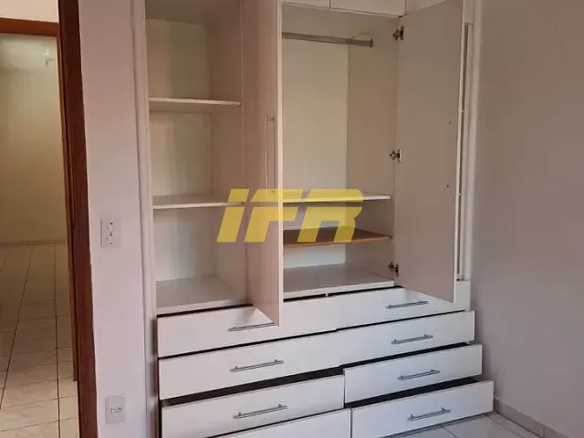 Casa 2 quartos e 1 banheiro, à venda, no bairro Condomínio Shalom em Taubaté