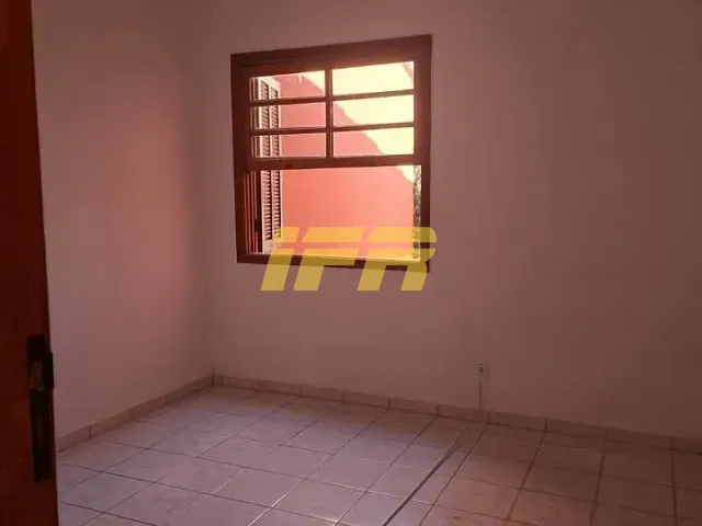 Casa 2 quartos e 1 banheiro, à venda, no bairro Condomínio Shalom em Taubaté