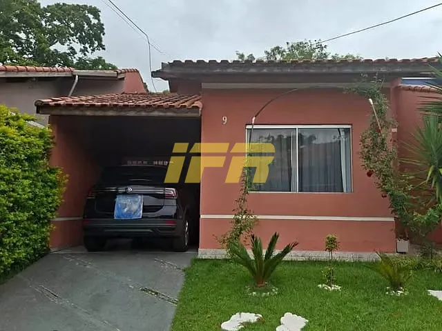 Casa 2 quartos e 1 banheiro, à venda, no bairro Condomínio Shalom em Taubaté