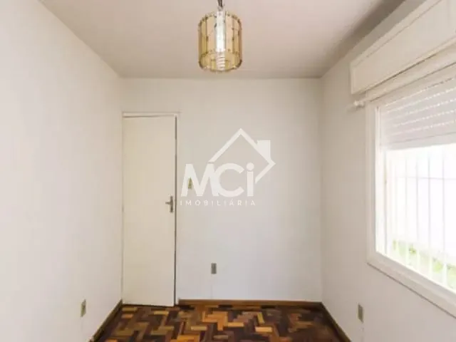 Casa 3 quartos e 1 banheiro, à venda, no bairro Areal em Pelotas