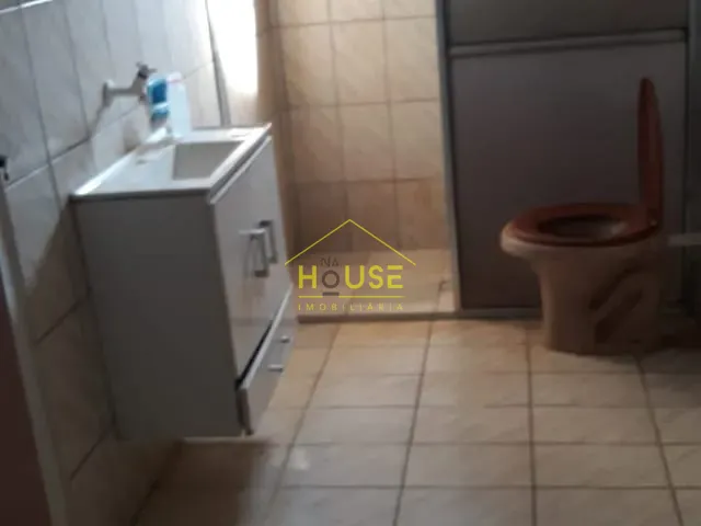 Casa com 250m², à venda, no bairro Pozzobon em Votuporanga