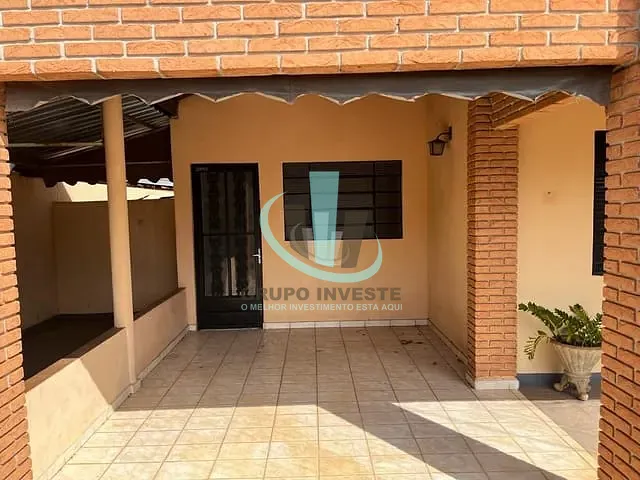 Casa com 255m² 2 quartos e 1 banheiro, à venda, no bairro PARQUE RESIDENCIAL VALE DO SOL em ARARAQUARA