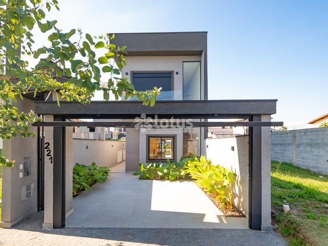 Casa com 150m² 3 quartos e 4 banheiros, à venda, no bairro Villas do Jaguari em Santana de Parnaíba