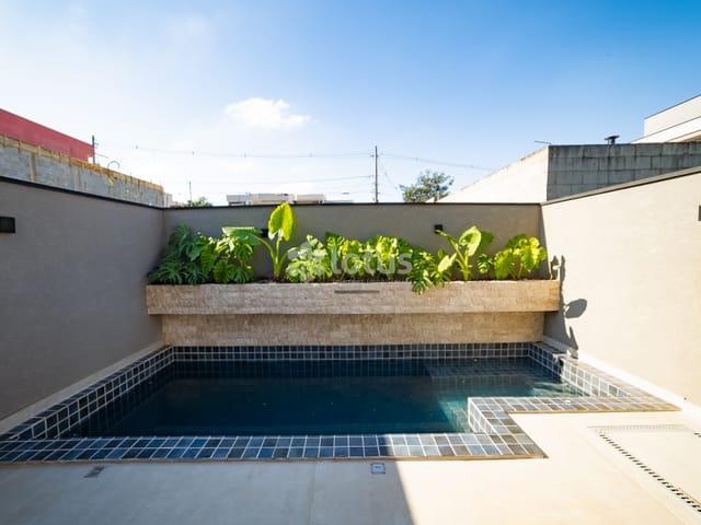 Casa com 150m² 3 quartos e 4 banheiros, à venda, no bairro Villas do Jaguari em Santana de Parnaíba