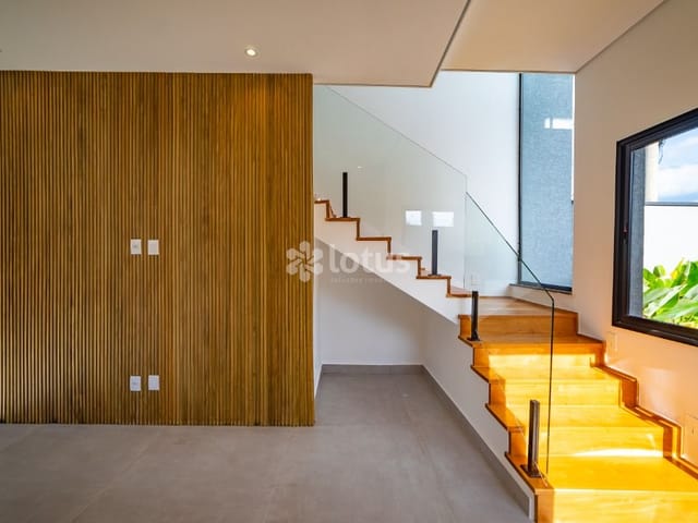 Casa com 150m² 3 quartos e 4 banheiros, à venda, no bairro Nova Jaguari em Santana de Parnaíba