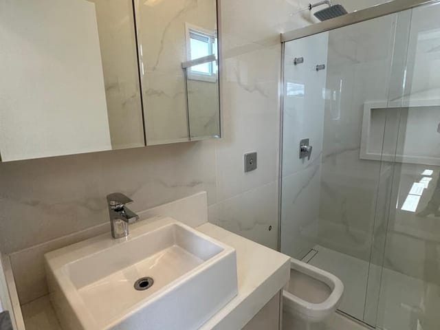 Casa com 403m² 4 quartos e 5 banheiros, à venda, no bairro Jardim Montevidéu em Campo Grande
