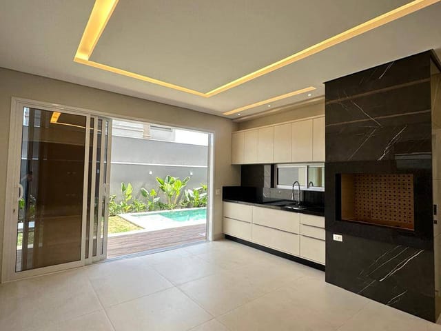 Casa com 403m² 4 quartos e 5 banheiros, à venda, no bairro Jardim Montevidéu em Campo Grande