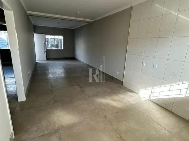 Casa com 90m² 2 quartos e 1 banheiro, à venda, no bairro Areias em Tijucas