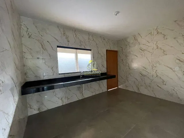 Casa com 180m² 3 quartos e 2 banheiros, à venda, no bairro Jardim Tropical em Aparecida de Goiânia