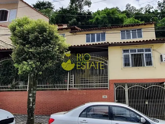 Casa com 351m² 3 quartos e 3 banheiros, à venda, no bairro Santa Rosa em Barra Mansa