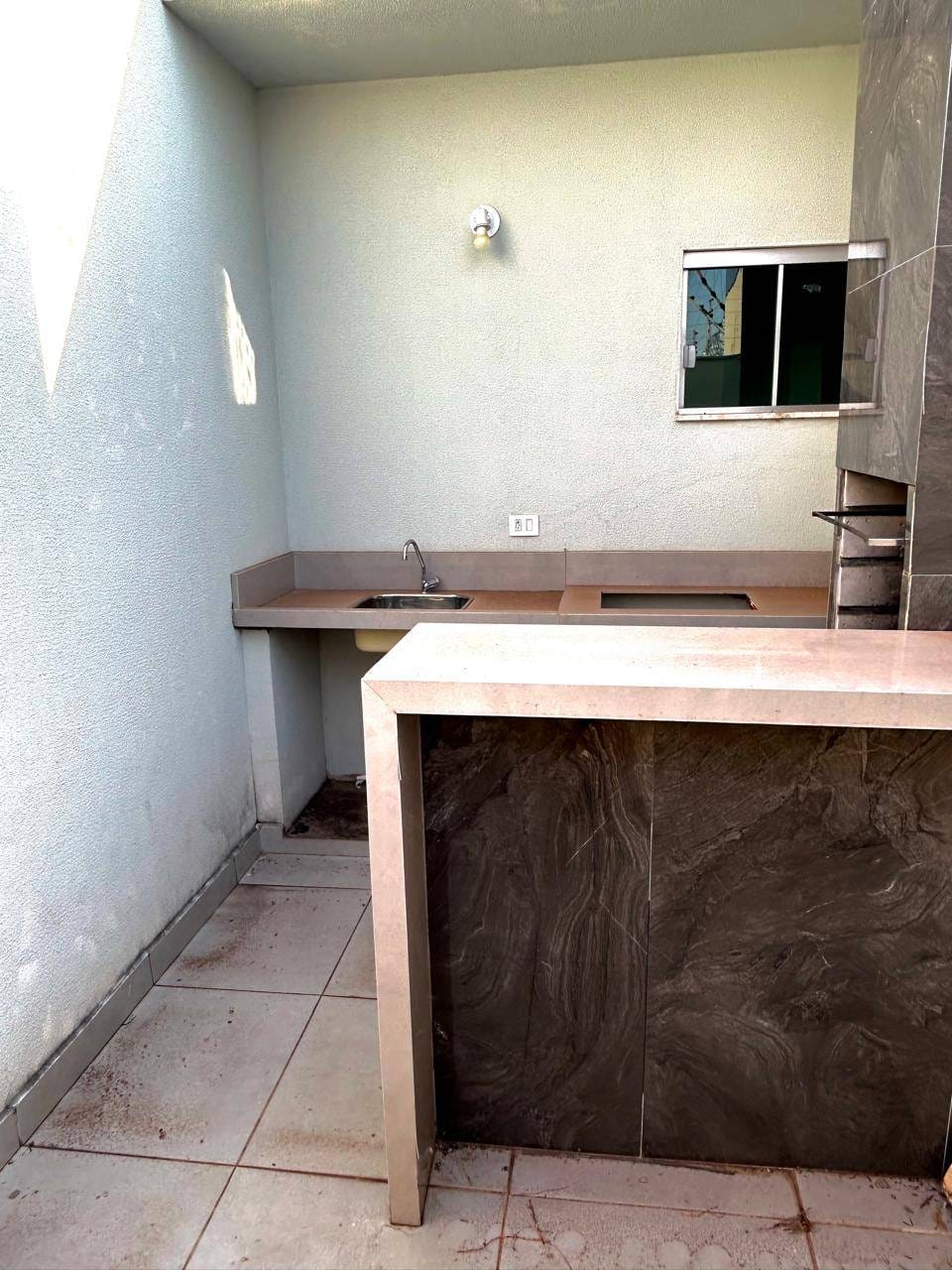 Casa à venda com 2 quartos, 77m² - Foto 9