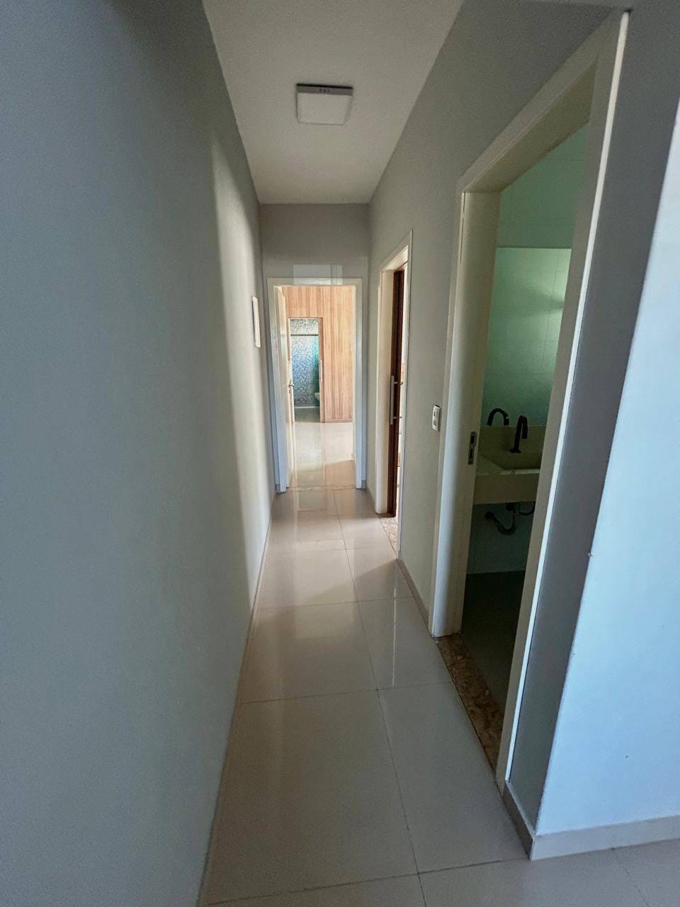 Casa à venda com 2 quartos, 77m² - Foto 10