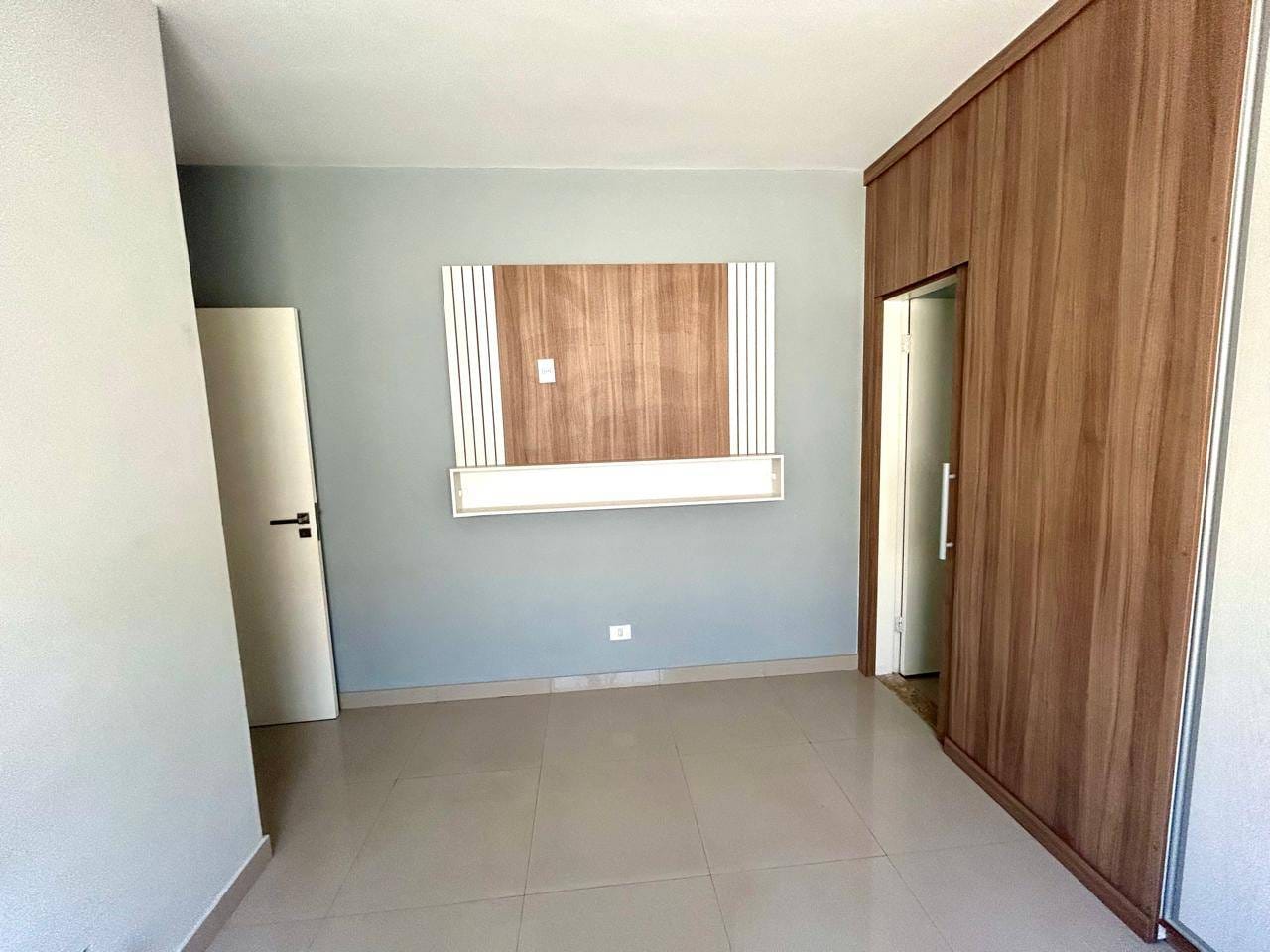 Casa à venda com 2 quartos, 77m² - Foto 12
