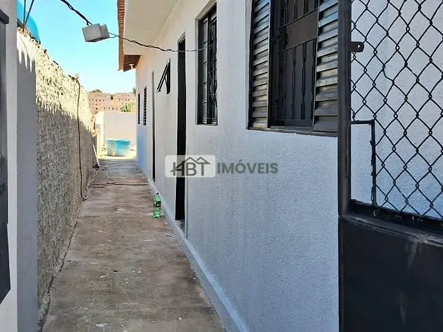 Casa 3 quartos e 2 banheiros, à venda, no bairro Parque Jaraguá em Bauru