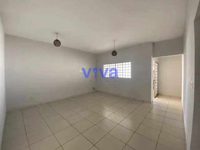 Casa com 328m² 4 quartos e 2 banheiros, à venda, no bairro Jardim Bela Morada em Aparecida de Goiânia