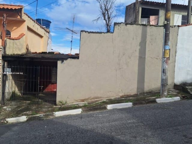 Casa 1 quarto e 1 banheiro, à venda, no bairro Vila Perreli em Poá